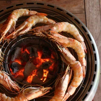 Cuire des crevettes au barbecue d'interieur